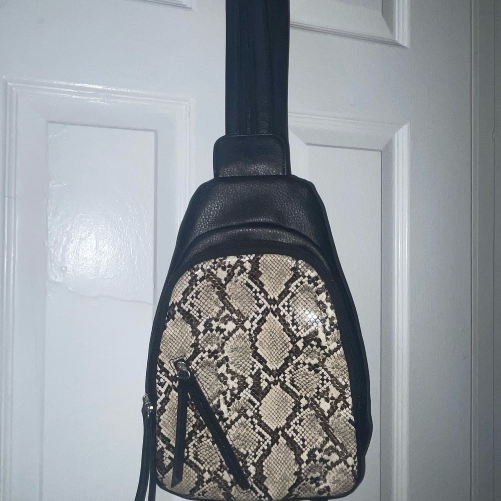 Women’s Faux Reptile Convertible Sling Bag